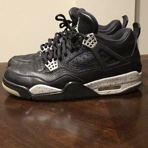 Jordan 4 sneaker size 9